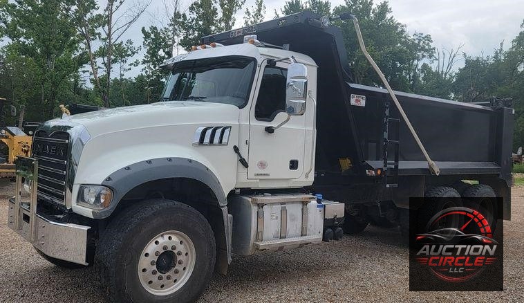 2021 Mack Granite  dump truck