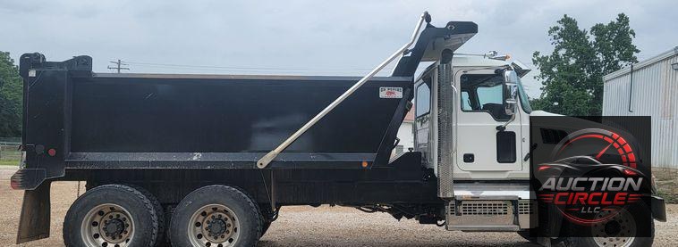 2021 Mack Granite  dump truck