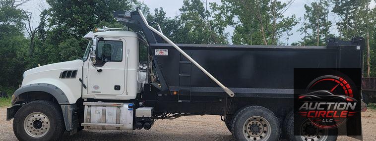 2021 Mack Granite  dump truck