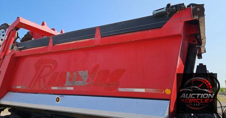 2012 Freightliner  114SD dump truck