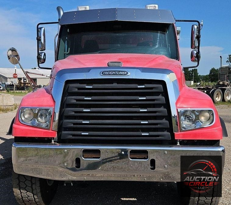 2012 Freightliner  114SD dump truck