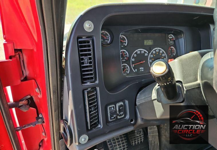 2012 Freightliner  114SD dump truck