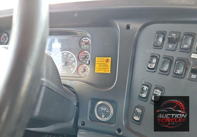 2012 Freightliner  114SD dump truck