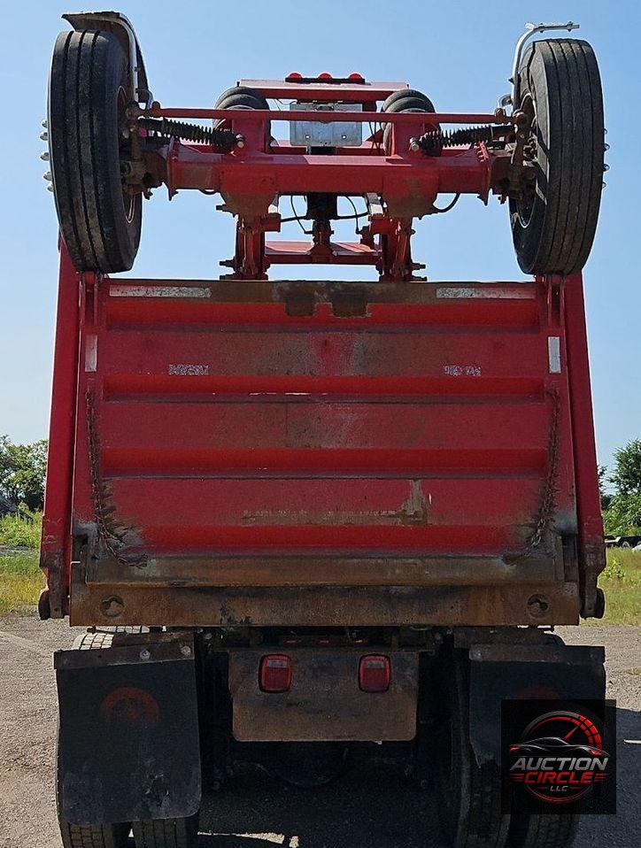 2012 Freightliner  114SD dump truck
