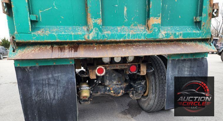 2018 Mack GU713  dump truck