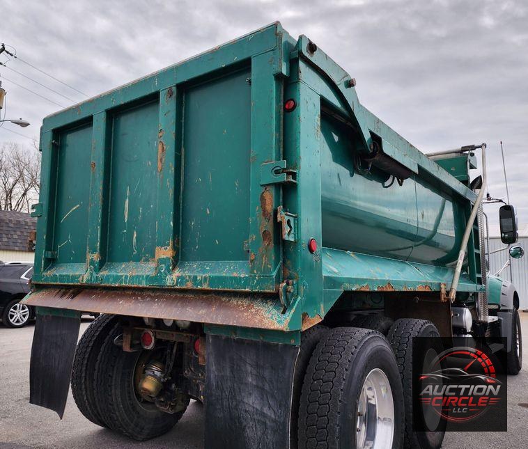 2018 Mack GU713  dump truck
