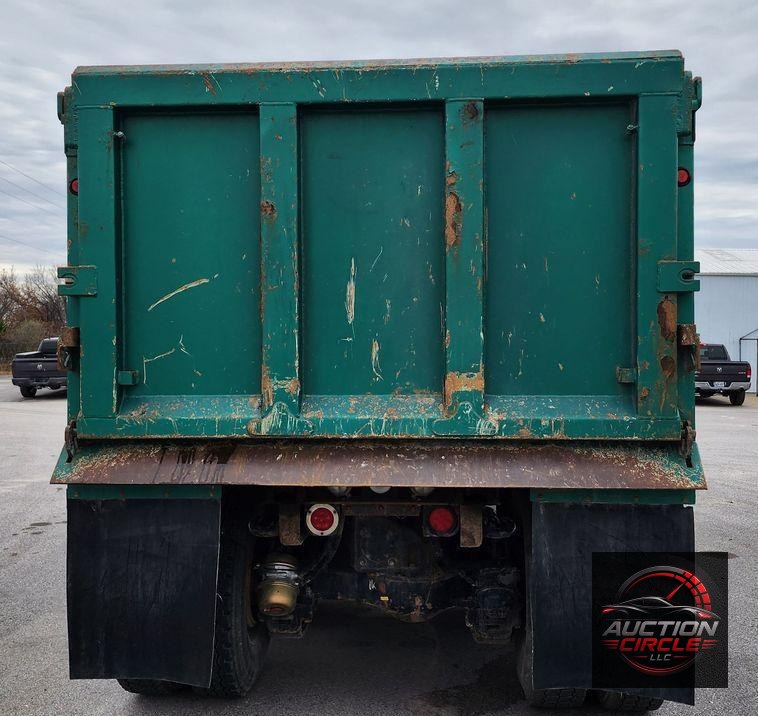 2018 Mack GU713  dump truck