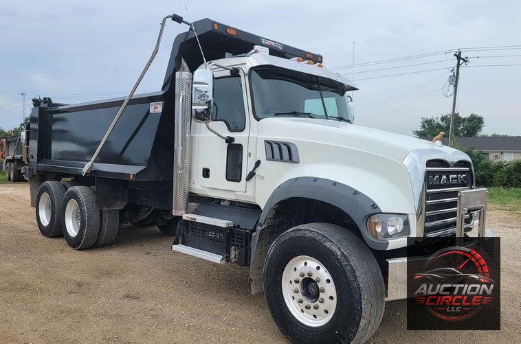 2021 Mack Granite  dump truck