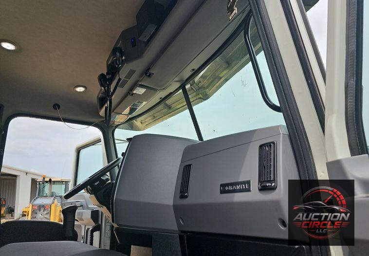 2021 Mack Granite  dump truck