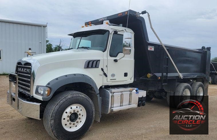 2021 Mack Granite  dump truck