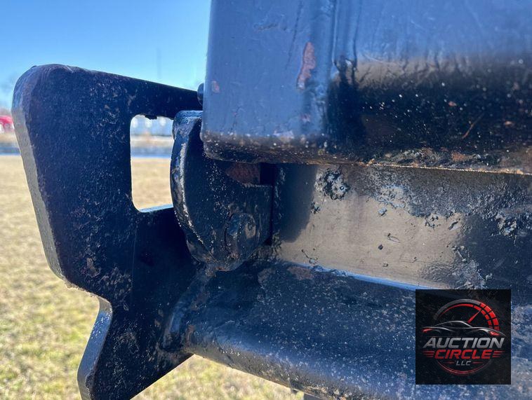 2019 Mack Granite dump truck
