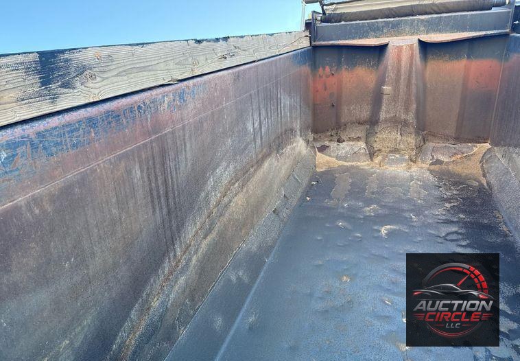 2019 Mack Granite dump truck