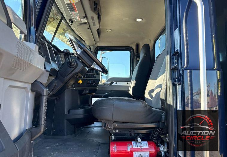 2019 Mack Granite dump truck