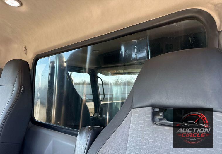 2019 Mack Granite dump truck