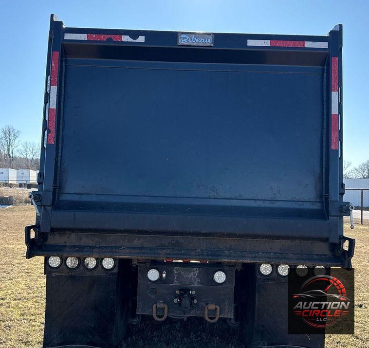 2019 Mack Granite dump truck