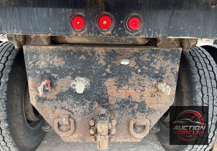 2020 Mack Pinnacle dump truck