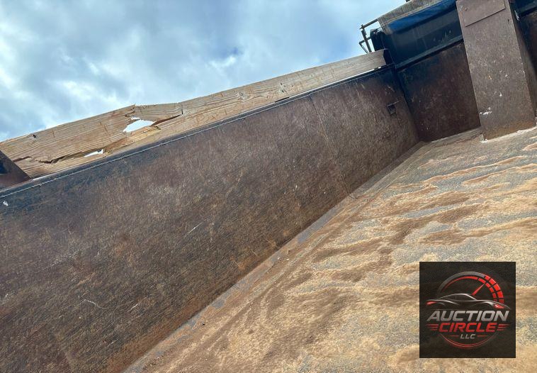 2020 Mack Pinnacle dump truck