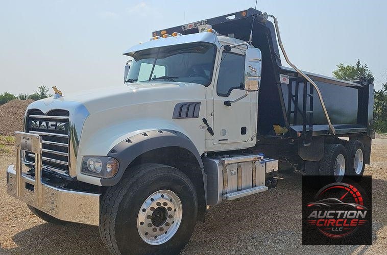 2021 Mack Granite  dump truck
