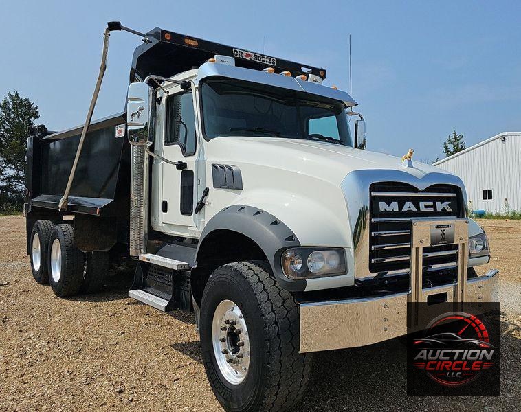 2021 Mack Granite  dump truck