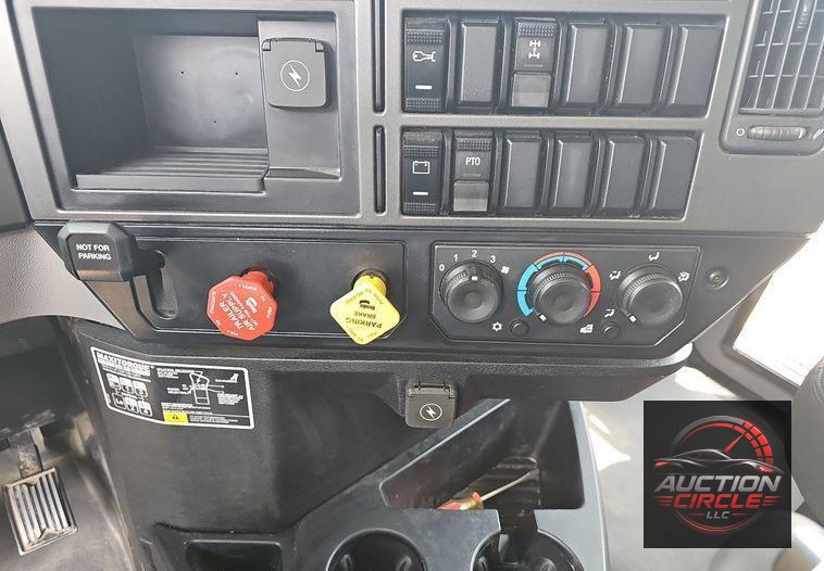 2021 Mack Granite  dump truck