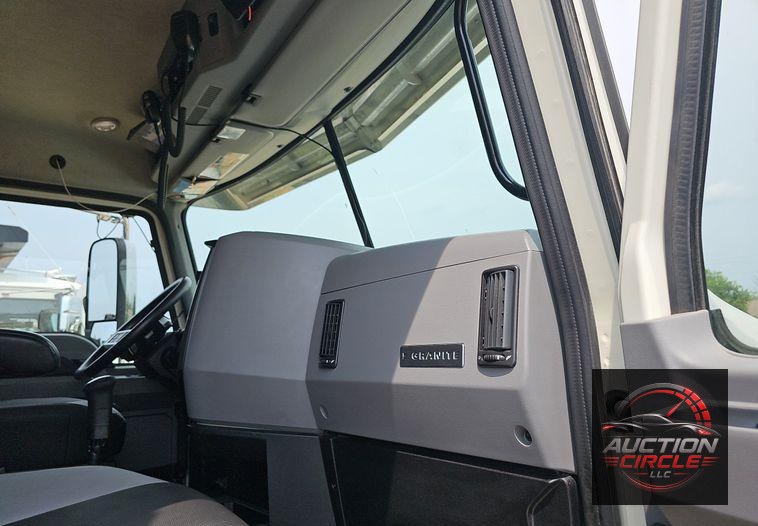 2021 Mack Granite  dump truck