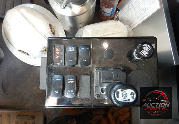 2021 Mack Granite  dump truck