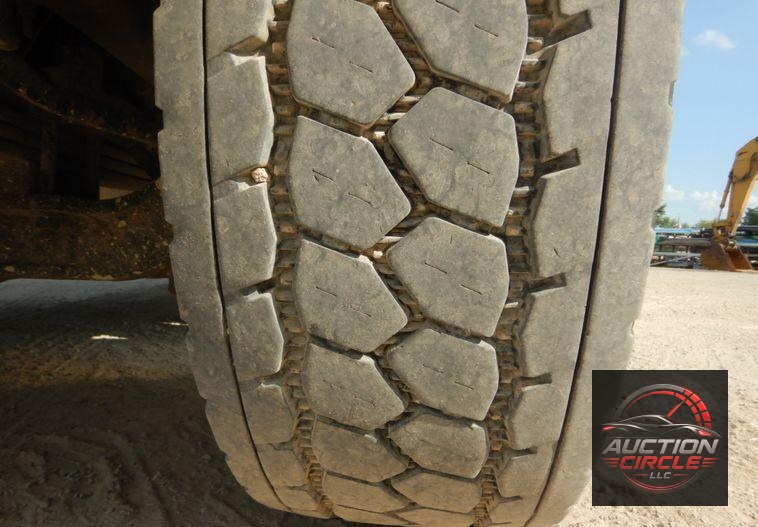 2021 Mack Granite  dump truck