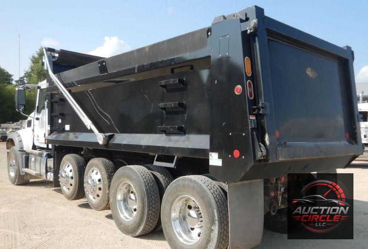 2021 Mack Granite  dump truck