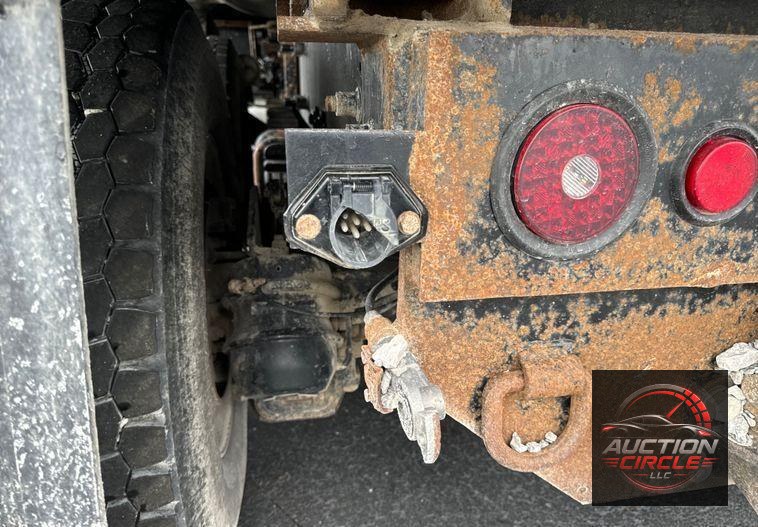 2019 Mack Granite dump truck