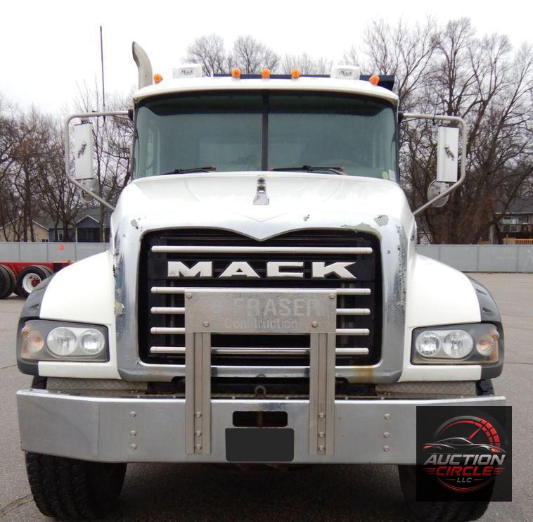 2007 Mack GU713  dump truck