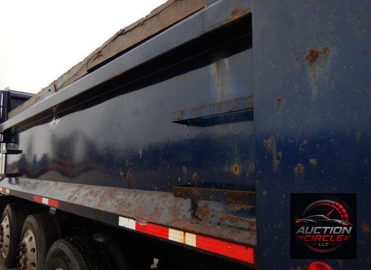 2007 Mack GU713  dump truck