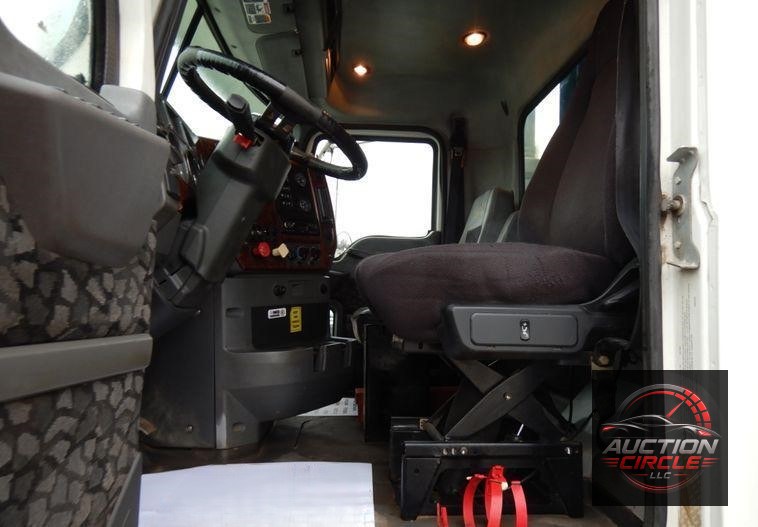 2007 Mack GU713  dump truck