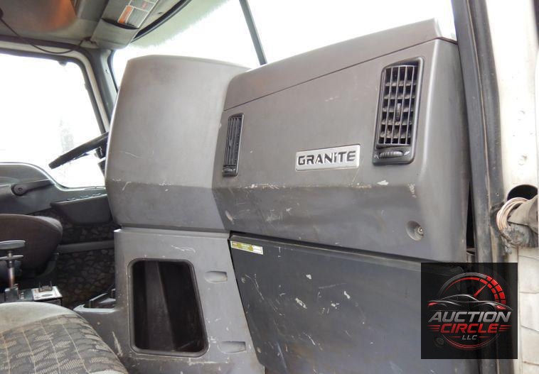 2007 Mack GU713  dump truck