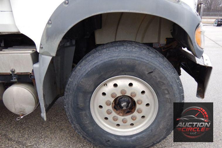 2007 Mack GU713  dump truck