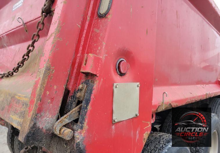 2018 Mack Granite GU700 dump truck