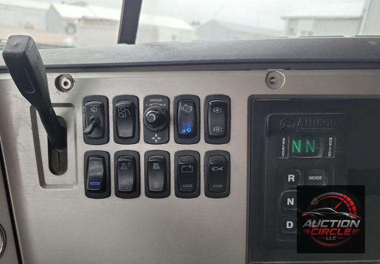 2018 Mack Granite GU700 dump truck