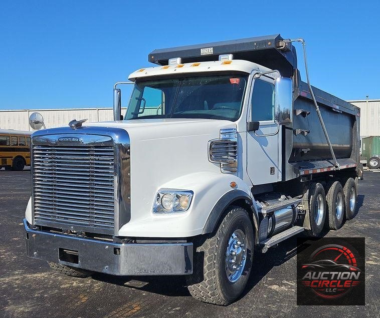 2016 Freightliner Coronado 122SD  dump truck