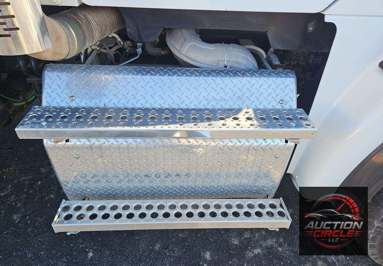 2016 Freightliner Coronado 122SD  dump truck