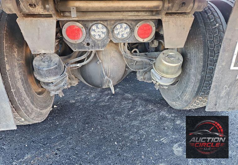 2016 Freightliner Coronado 122SD  dump truck