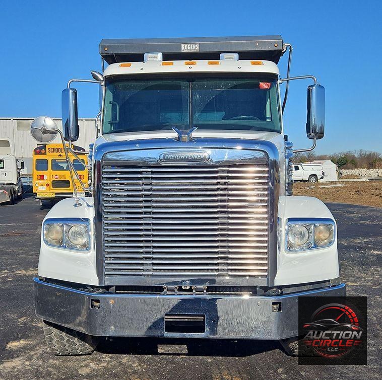 2016 Freightliner Coronado 122SD  dump truck