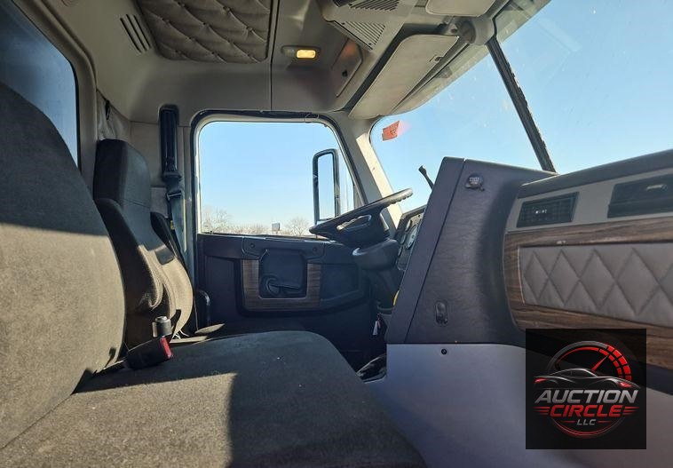 2016 Freightliner Coronado 122SD  dump truck