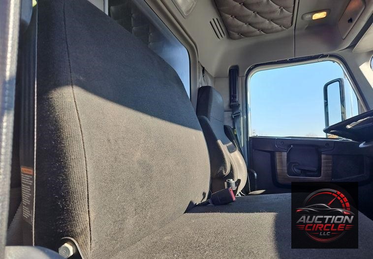 2016 Freightliner Coronado 122SD  dump truck