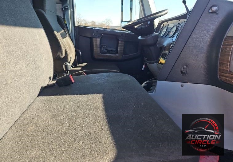2016 Freightliner Coronado 122SD  dump truck