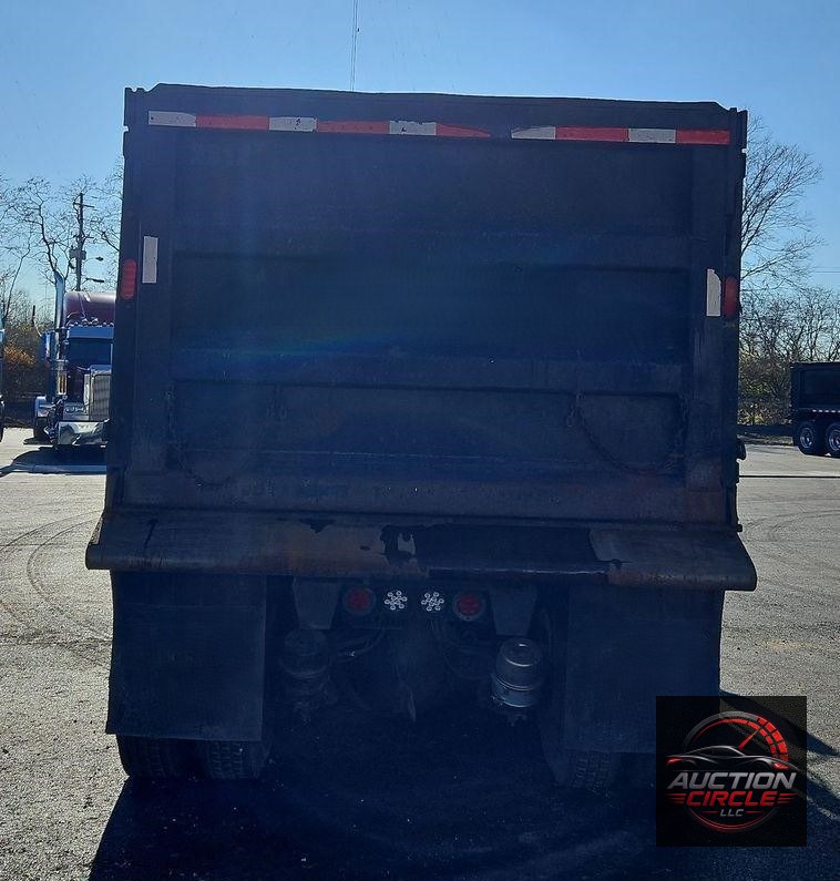 2016 Freightliner Coronado 122SD  dump truck