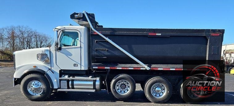 2016 Freightliner Coronado 122SD  dump truck