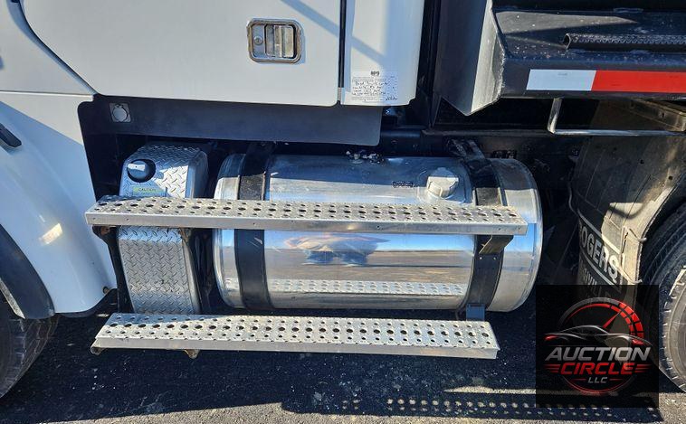 2016 Freightliner Coronado 122SD  dump truck