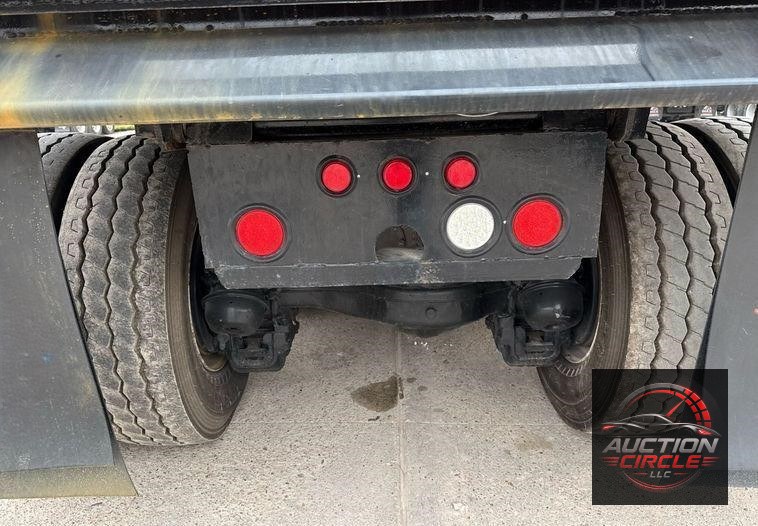 2019 Mack Anthem dump truck