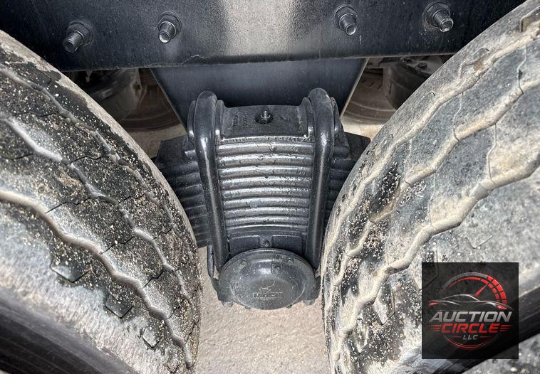 2019 Mack Anthem dump truck