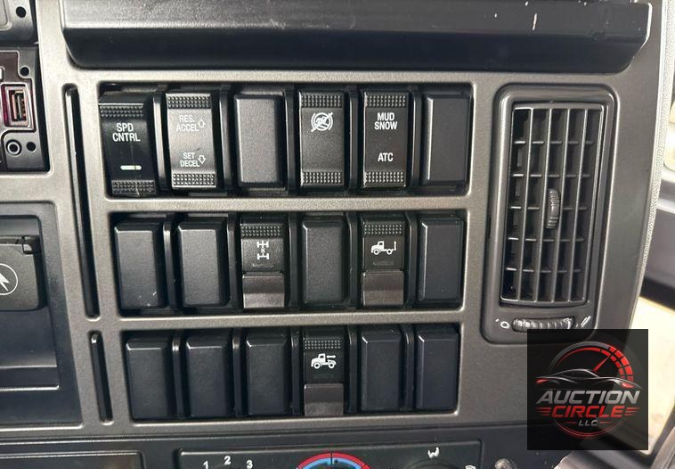 2019 Mack Anthem dump truck