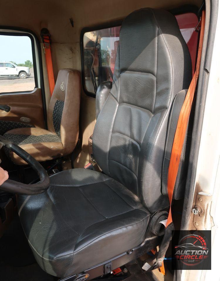 2009 Mack GU713  dump truck